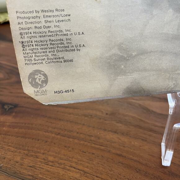 Sue Thompson ...And Love Me Vinyl LP 1974 Hickory H3G-4515 - Picture 10 of 12